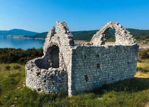 Remains of an ancient coastal villa and a medieval church, cape St. Mark