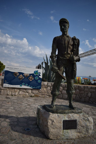 A monument to Crikvenica's fisherman